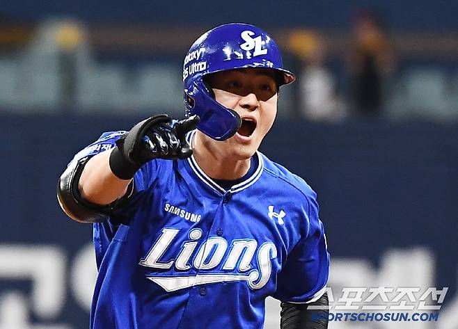 22일 서울 고척스카이돔에서 열린 삼성-키움전. 8회초 2사 2루 구자욱이 투런포를 친 후 환호하고 있다. 고척=정재근 기자 cjg@sportschosun.com/2025.5.22/