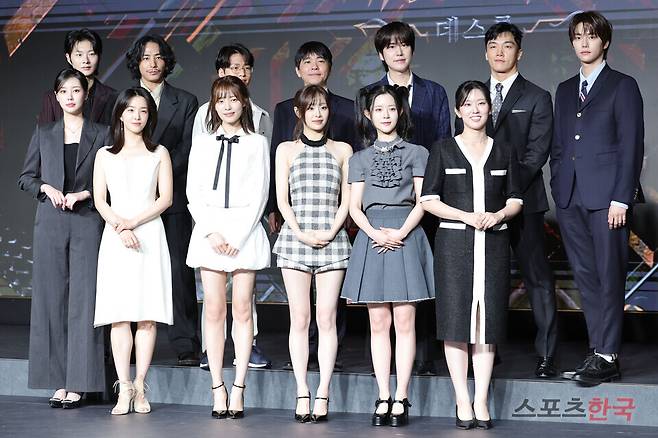 넷플릭스 예능 '데블스 플랜: 데스룸' 제작발표회에 참석한 정종연 PD, 이세돌, 규현, 강지영, 윤소희, 세븐하이, 이승현, 정현규, 최현준, 츄, 김하린, 박상연, 손은유, 티노. 25.04.29 ⓒ이혜영 기자 lhy@hankooki.com