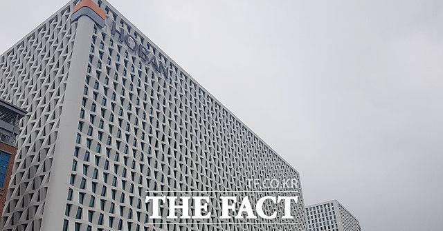 대한항공 모회사 한진칼 2대주주인 호반그룹은 지난 12일 한진칼 지분을 추가 매입하면서 기존 17.44%에서 18.46%까지 늘렸다. /더팩트 DB