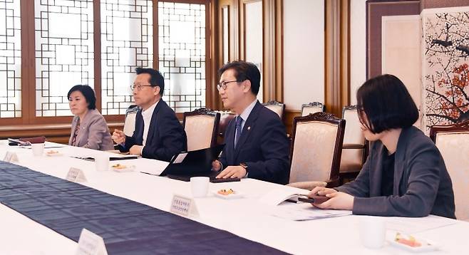 김범석 기획재정부 장관 직무대행 1차관이 22일 서울 종로구 정부서울청사에서 열린 '제5차 통상현안 관련 범정부 국내대응 전담반 회의'를 주재하고 있다. (ⓒ뉴스1, 무단 전재-재배포 금지)