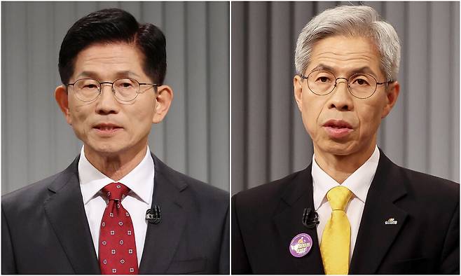 김문수 국민의힘 대통령 후보(왼쪽)와 권영국 민주노동당 대통령 후보가 23일 저녁 서울 영등포구 KBS본관 스튜디오에서 열린 중앙선거방송토론위원회 주관 제21대 대통령선거 2차 후보자토론회 시작에 앞서 토론 준비를 하고 있다. 국회사진기자단