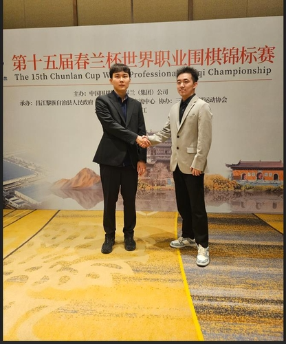 박정환(왼쪽) 9단과 춘란배 결승에서 맞붙는 양카이원 9단. 사진[연합뉴스]