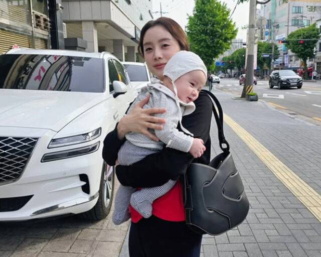 혜림은 어린 시절 홍콩에서 자란 것으로 알려졌다. / 혜림 소셜미디어 캡처