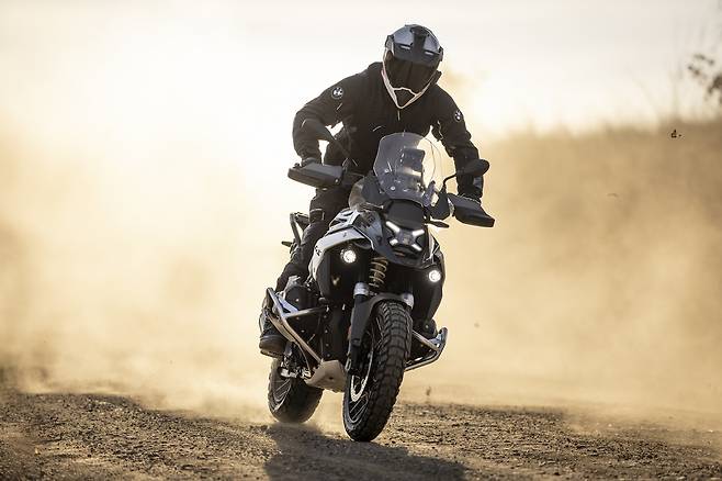 BMW 모토라드 제공