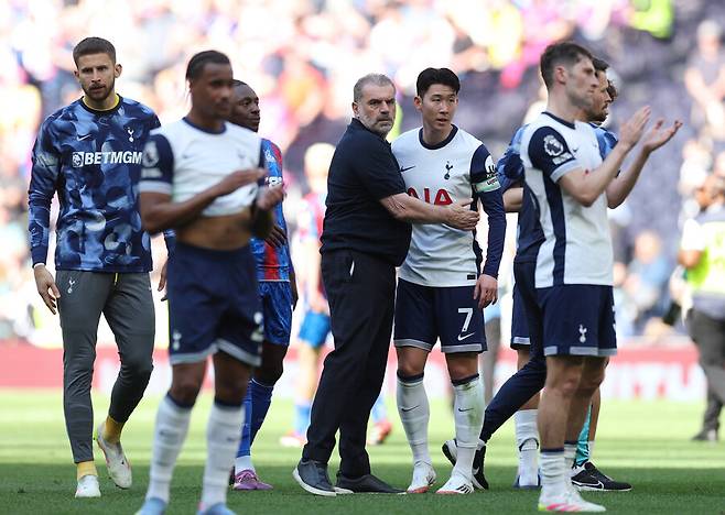 ▲ 엔지 포스테코글루와 손흥민 ⓒ연합뉴스/Reuters