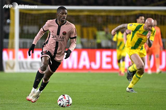 우스망 뎀벨레(왼쪽). /AFPBBNews=뉴스1