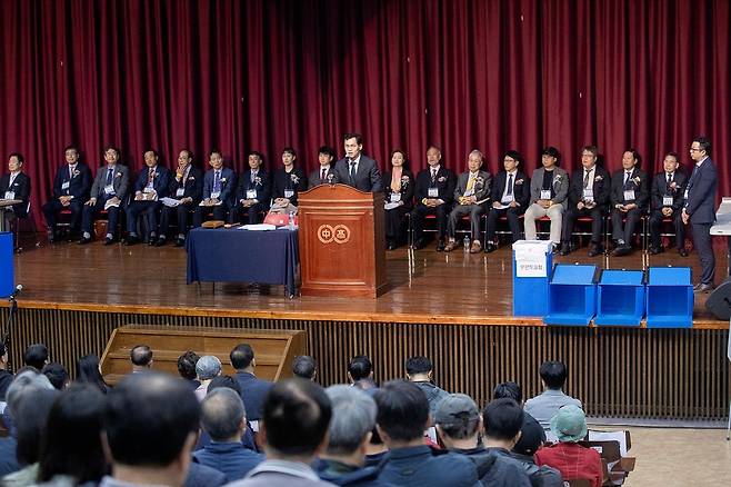 지난 10일 목동6단지 조합설립 창립총회에서 인사말 중인 이기재 구청장 [양천구 제공. 재판매 및 DB 금지]