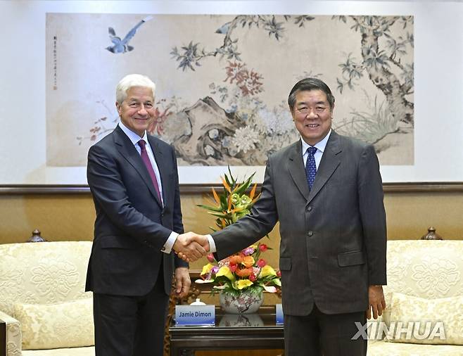 허리펑 中부총리, 다이먼 JP모건체이스 CEO와 회동 [신화 연합뉴스. 재판매 및 DB 금지]