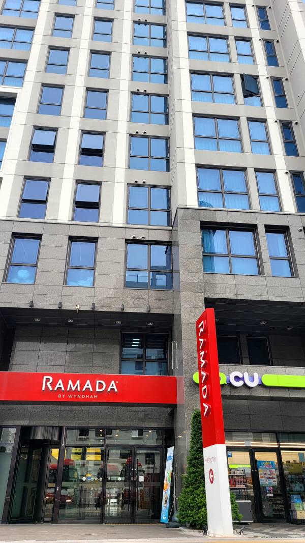 구미 라마다호텔.