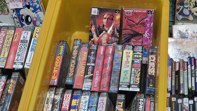 ▲ 슈퍼 패미컴용 게임팩의 모습