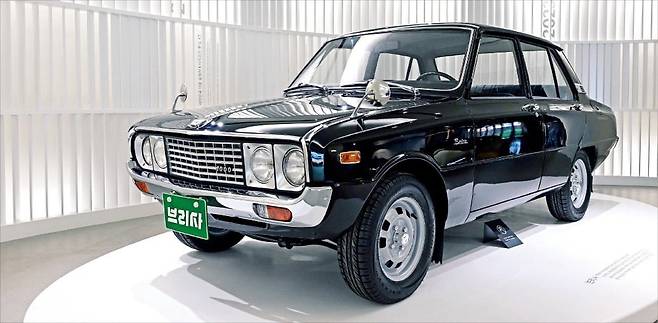 기아가 21일부터 내년 5월까지 서울 압구정동에 있는 브랜드 체험 공간 ‘기아360’에서 대표 헤리티지 모델인 ‘브리사’ 복원 차량 등을 전시한다.  /기아 제공