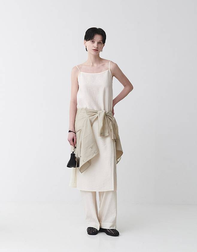 루에브르 레이어드 시어 슬립 드레스 [루에브르 제공]