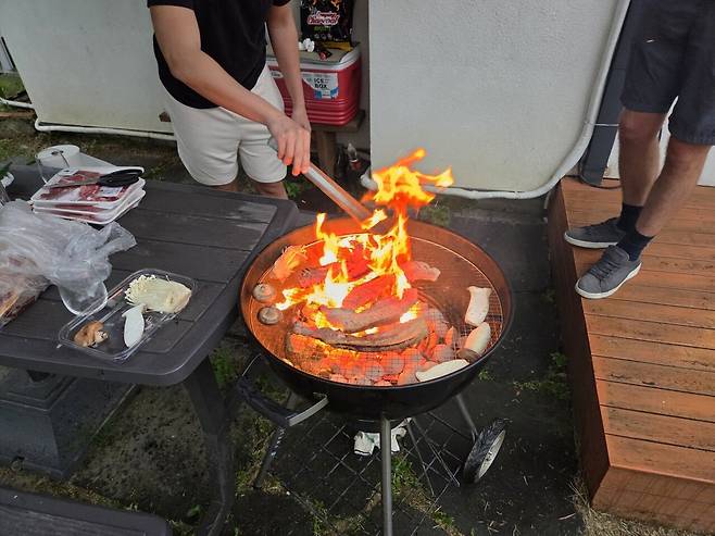 20250517_190159.jpg 펜션에서 바베큐 해봤어요