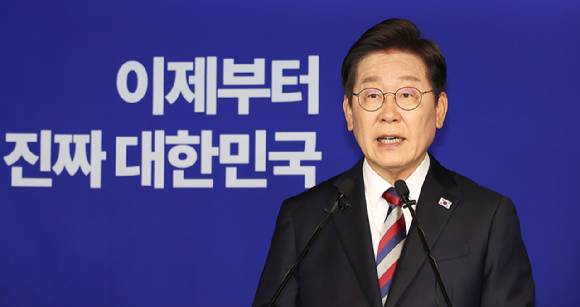 더불어민주당 이재명 대선 후보가 25일 서울 여의도 당사에서 열린 기자회견에서 발언하고 있다. 2025.5.25 [사진=연합뉴스]