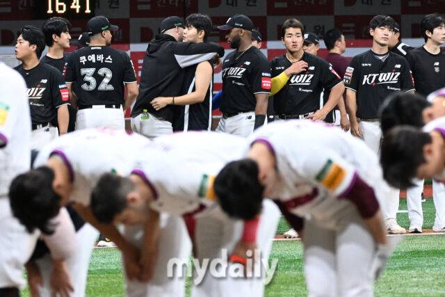 25일 서울 고척스카이돔에서 열린 '2025 신한 SOL BANK KBO리그' KT 위즈와 키움 히어로즈 경기. KT가 2-0으로 키움에 승리하며 3연승 스윕을 했다./고척=한혁승 기자 hanfoto@mydaily.co.kr