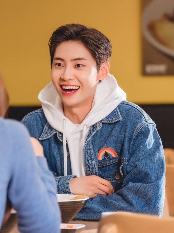 '디어엠' 길목진 역의 이진혁 스틸