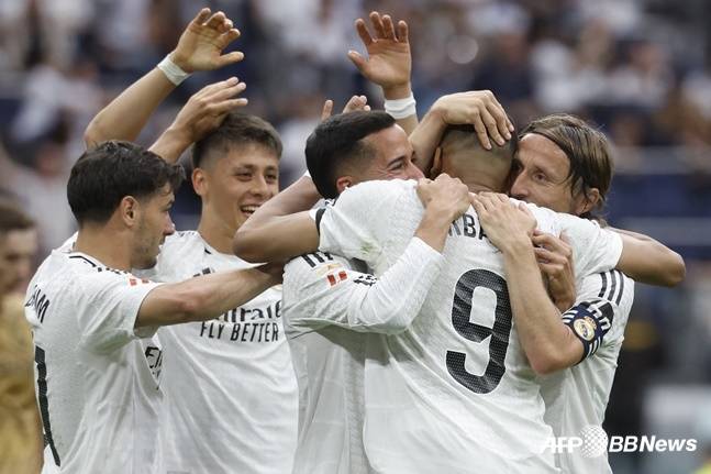 기뻐하는 레알 마드리드 선수들. /AFPBBNews=뉴스1