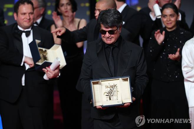 황금종려상 받은 파나히 감독 [EPA 연합뉴스]