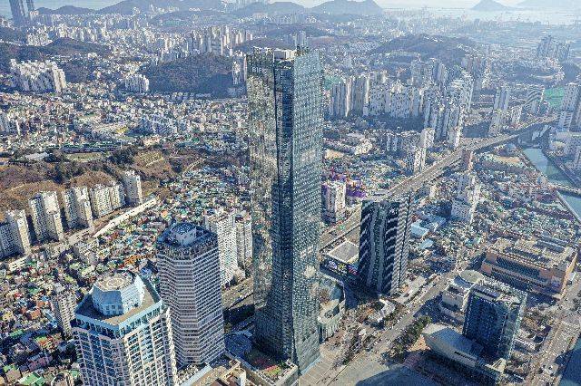 부산 남구 문현동 문현금융단지와 부산국제금융센터(BIFC) 전경. 부산일보DB