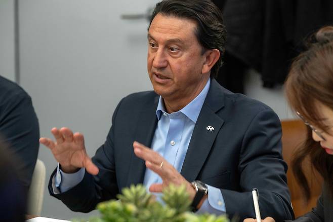 호세 무뇨스 현대차 대표이사 사장은 지난달 트럼프 행정부의 관세 부과 방침에도 "6월 2일까지 가격을 올리지 않을 것"이라고 말했다. /현대차 제공