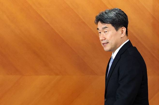 이주호 권한대행, 2차 공명선거 관계장관 회의 참석 (서울=연합뉴스) 홍해인 기자 = 이주호 대통령 권한대행 부총리 겸 교육부 장관이 26일 정부서울청사에서 열린 2차 공명선거 관계장관 회의에 참석하고 있다. 2025.5.26 [대통령실통신사진기자단] hihong@yna.co.kr (끝)