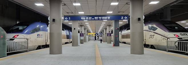 정차 중인 KTX와 SRT 열차 .뉴시스