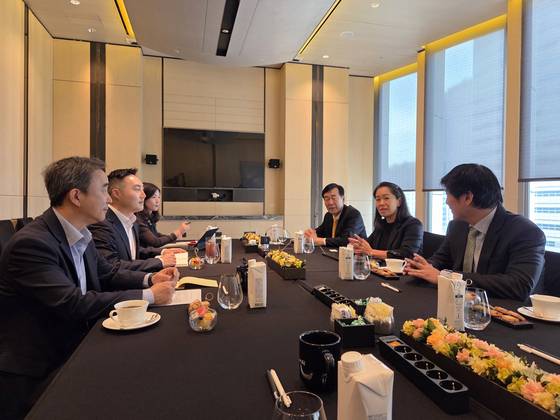 오픈AI-민주26일 서울 종로구 포시즌스호텔에서 더불어민주당 디지널특별위원회와 오픈AI가 만나고 있다. 김남영 기자