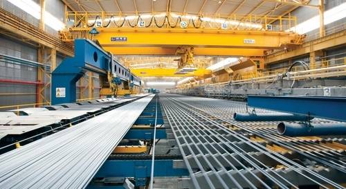 동국제강 인천공장에서 철근이 생산되는 모습 [사진 = 동국제강]