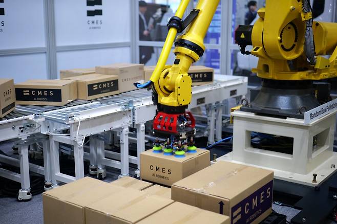 랜덤 박스 팔레타이징 솔루션/사진제공=씨메스