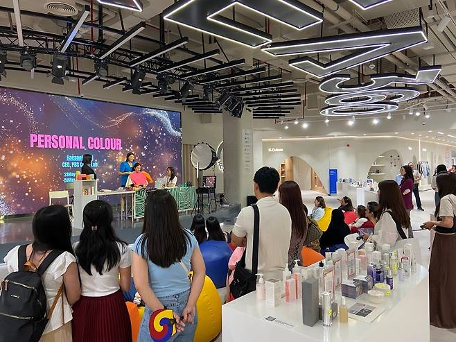 코트라가 23일부터 24일까지 UAE ‘코리아 360’에서 개최한 ‘중동 K-라이프스타일 2025’ 행사 현장. [코트라 제공]