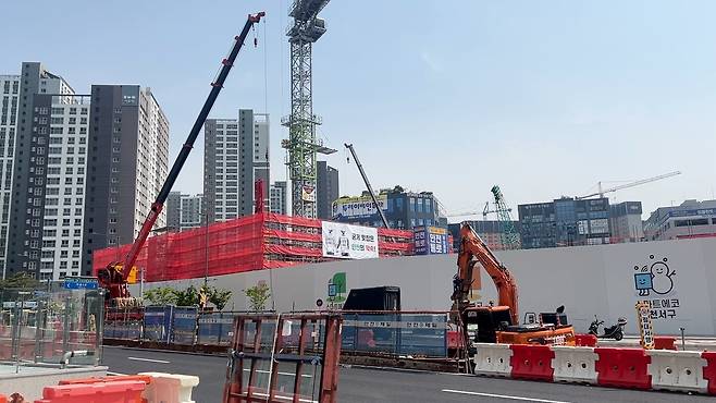 인천시 서구 검단신도시에서 인천1호선 연장사업이 이뤄지고 있다. 윤병찬 PD