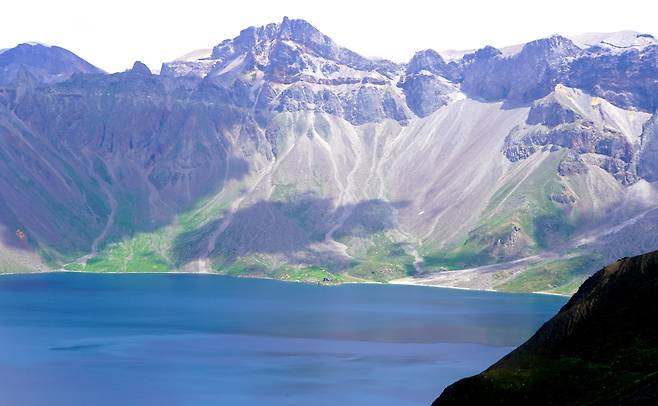 북한쪽 동파 코스를 통해 들어오는 천지길[함영훈 기자]