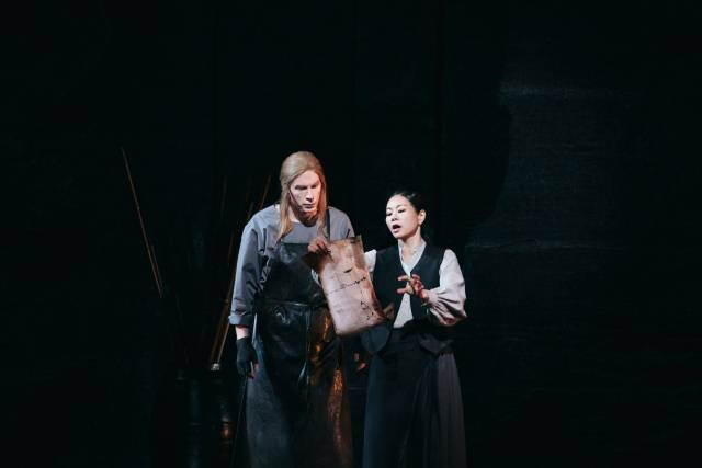 25일 예술의전당에서 초연된 한국 오페라 ‘물의 정령’ 한 장면 . 예술의전당