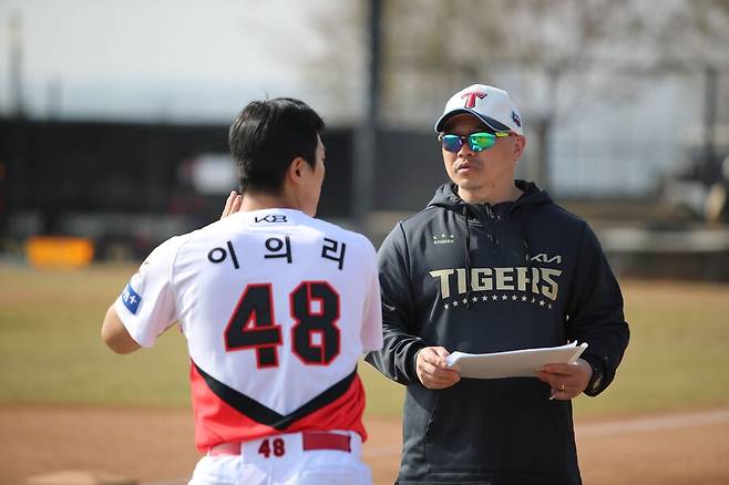 ▲ 이의리는 재활 기간 중 몸이 좋아진 것은 물론, 더 성숙한 선수로 성장했다는 호평을 한몸에 받는다 ⓒKIA타이거즈