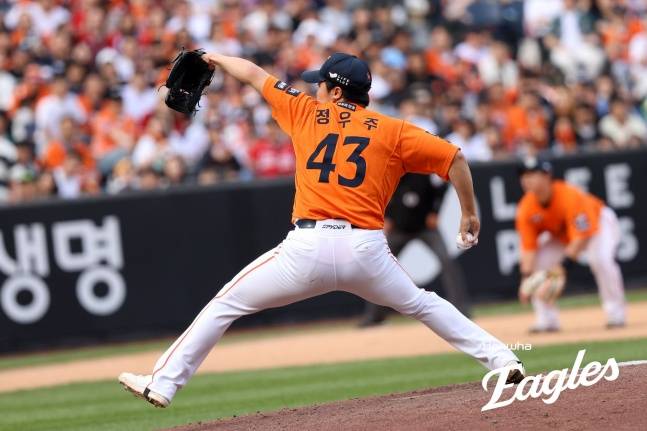 한화 정우주가 25일 대전 롯데전에서 역투하고 있다. /사진=한화 이글스 제공