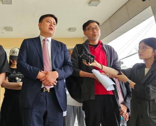 박주현 변호사(왼쪽)와 서민위 김순환 사무총장(오른쪽) [촬영 정윤주]