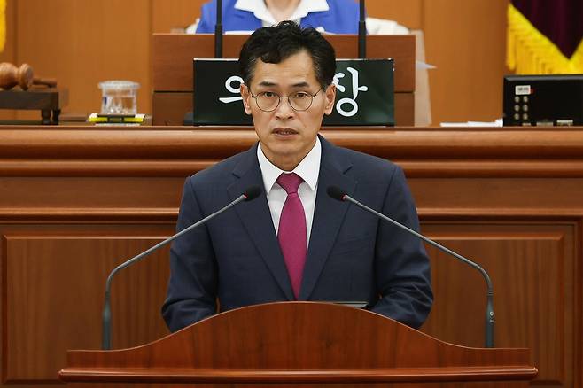 구의회에서 시정연설하는 이기재 구청장 [양천구 제공. 재판매 및 DB 금지]