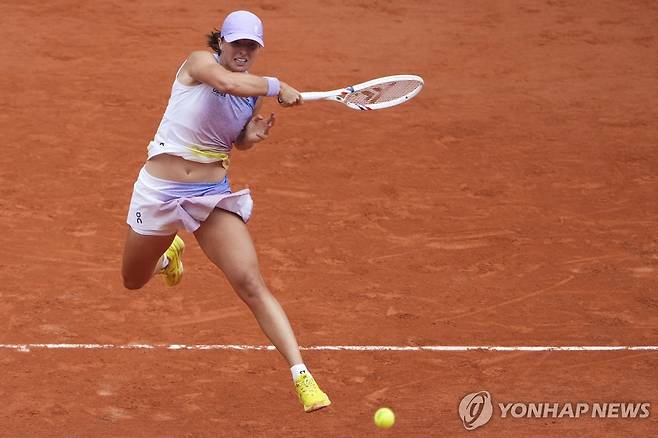 시비옹테크의 경기 장면 [AP=연합뉴스]