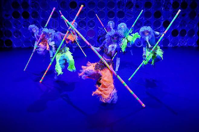 안은미컴퍼니의 신작 ‘동방미래특급’의 한 장면.(사진=안은미컴퍼니, 옥상훈)