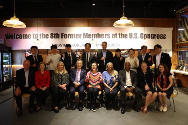 전직 미국 연방하원의원 방한단, 열정국밥에서 만찬 가져