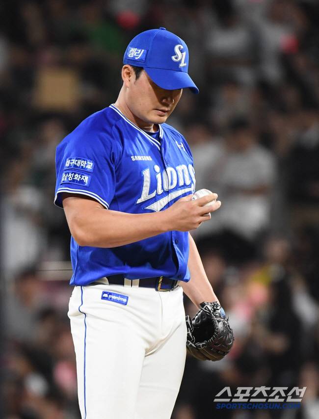 28일 수원 KT위즈파크에서 열린 삼성-KT전. 9회말 무사 황재균에게 2루타를 허용한 오승환. 수원=정재근 기자 cjg@sportschosun.com/2024.6.28/