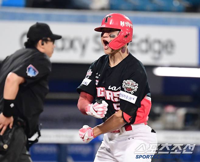 23일 대구 삼성라이온즈파크에서 열린 KBO리그 삼성과 KIA의 경기. 8회 역전 투런홈런을 날린 KIA 김도영. 대구=송정헌 기자songs@sportschosun.com/2025.05.23/