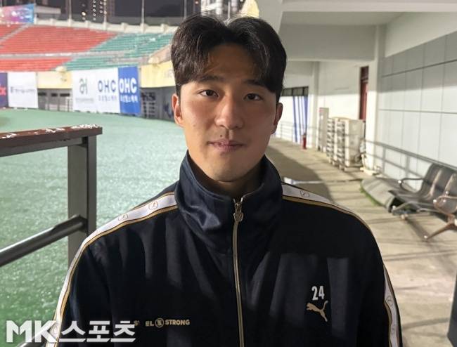 포항스틸러스 기대주 한현서는 지난 23일 안양종합운동장에서 열린 하나은행 K리그1 2025 15라운드 FC안양전에서 프로 데뷔 후 10번째 경기를 소화했다. 사진=김영훈 기자