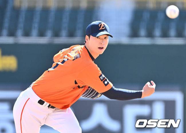 [OSEN=이석우 기자] 한화 엄상백. 2025.03.14 / foto0307@osen.co.kr