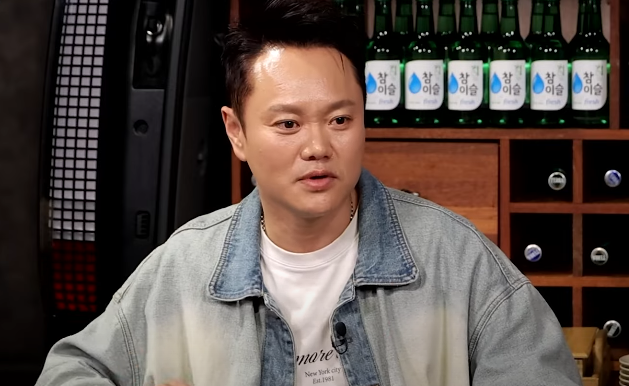 김민교가 유복했던 어린 시절부터 판자촌에서 지낸 대학 시절까지 파란만장했던 가정사를 고백했다. 유튜브 채널 ‘짠한형 신동엽’ 캡처