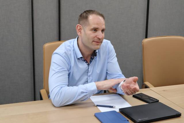 포티넷 위협인텔리전스 부문 글로벌 부사장 겸 포티가드랩 최고 보안 전략가가 한국 보안 생태계 강화 계획을 설명하고 있다. 사진 제공=포티넷