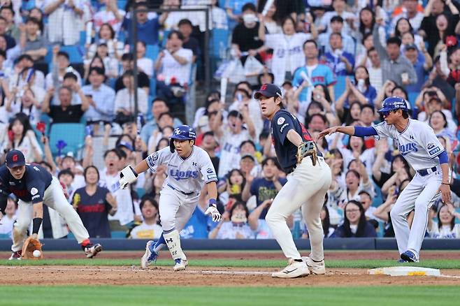 ▲ 김지찬이 발야구의 선봉장이었다 ⓒ 삼성 라이온즈