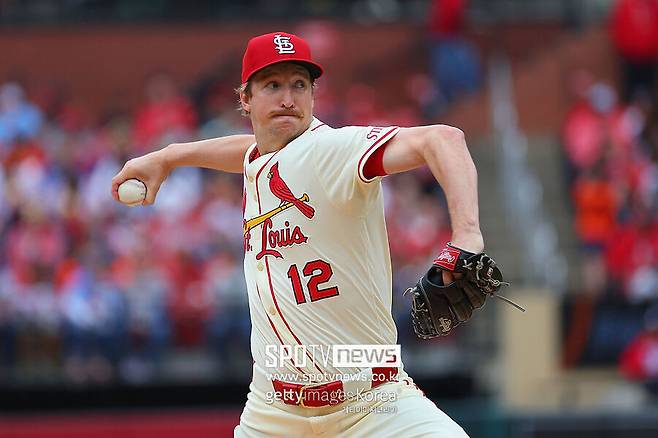 ▲ 올 시즌 들쭉날쭉한 피칭으로 평균자책점 관리에 애를 먹고 있는 에릭 페디