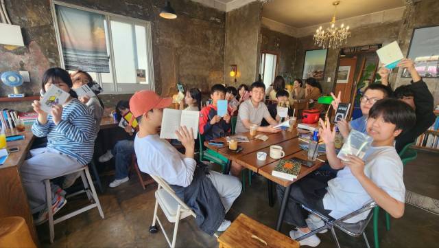 지역독립 서점 ‘책방익힘’.