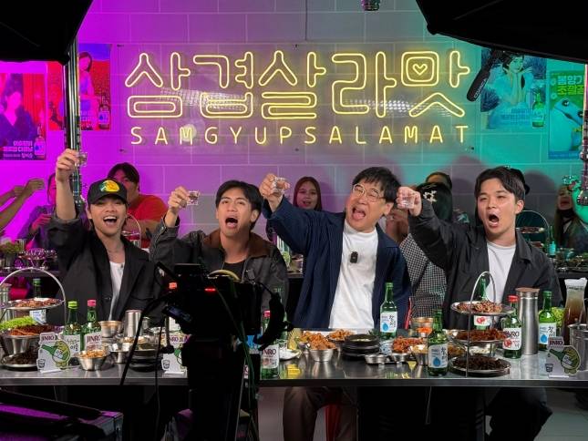 지난 19일 필리핀 마닐라 '삼겹살라맛'에서 진행된 '진로라이브'./사진=윤서영 기자 sy@